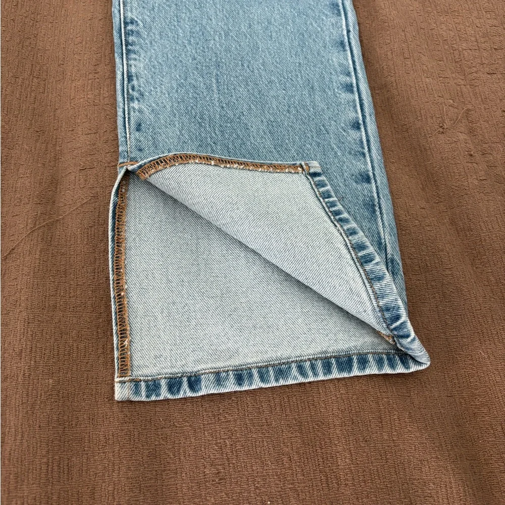 Good American Light Blue Jeans - Picture 3 of 6